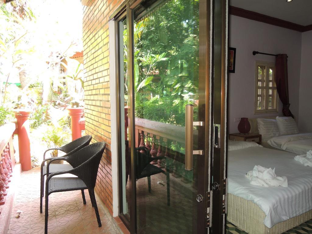 Elephant Blanc Phnom Penh Rom bilde